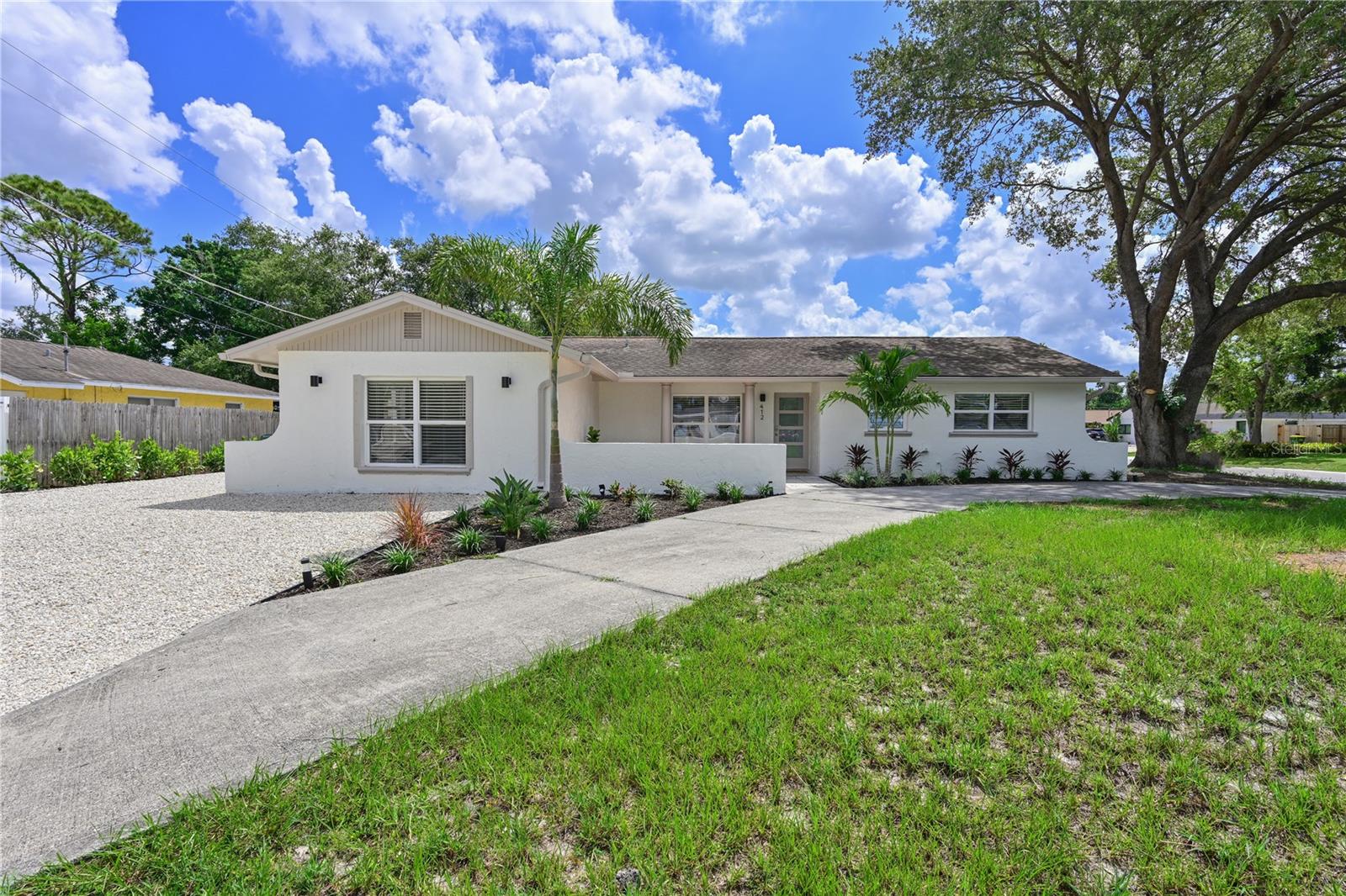 412 Bailey Rd, Sarasota, FL 34237