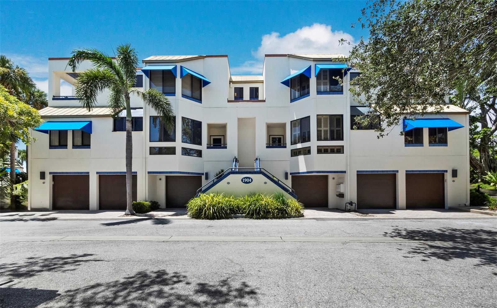 1904 Harbourside Dr #202, Longboat Key, FL 34228