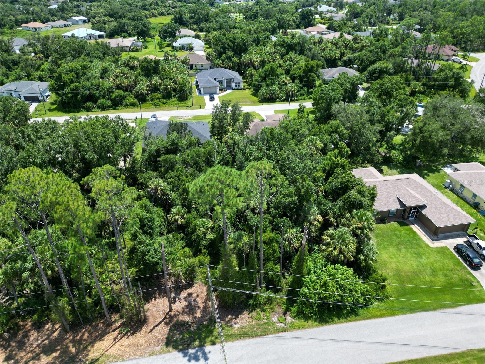 Henning St, North Port, FL 34288