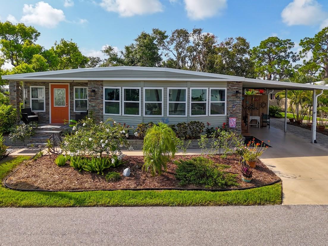 75 King Arthur Dr, Nokomis, FL 34275