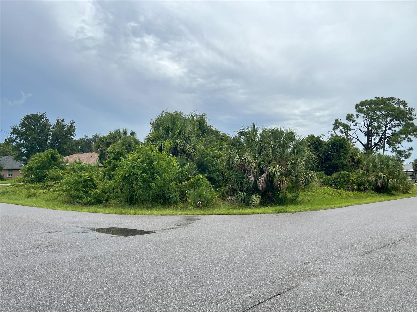 Foxhall Rd, North Port, FL 34288