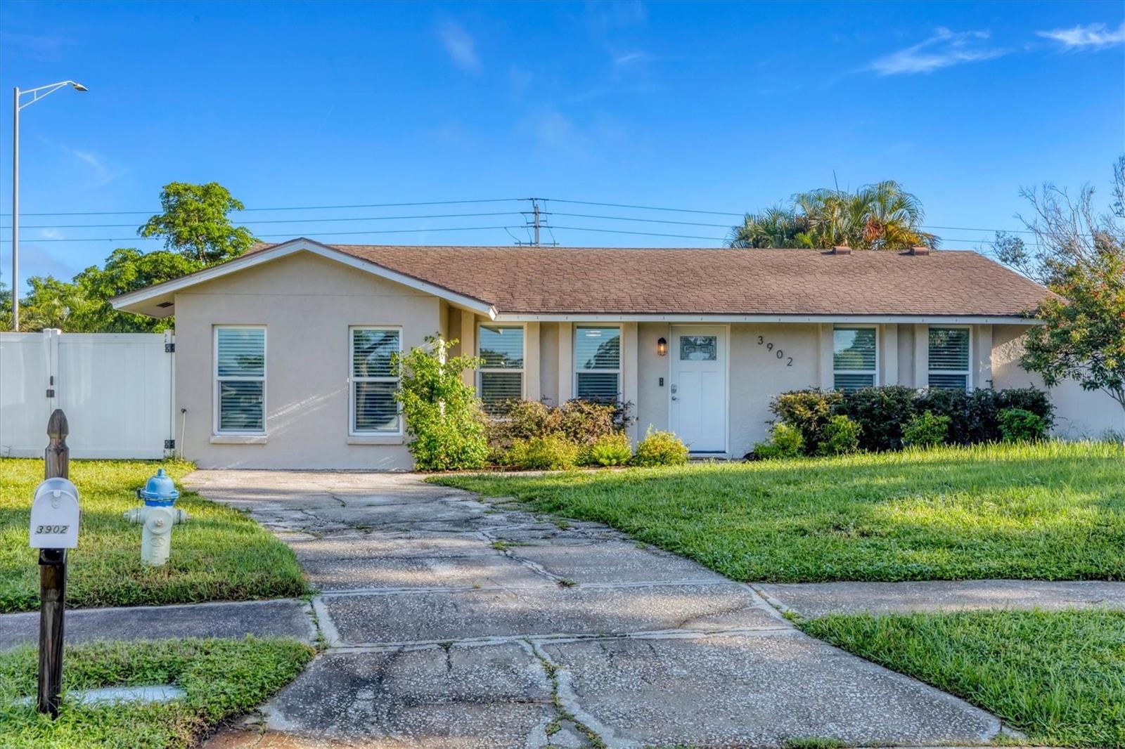 3902 Cochise Ter, Sarasota, FL 34233