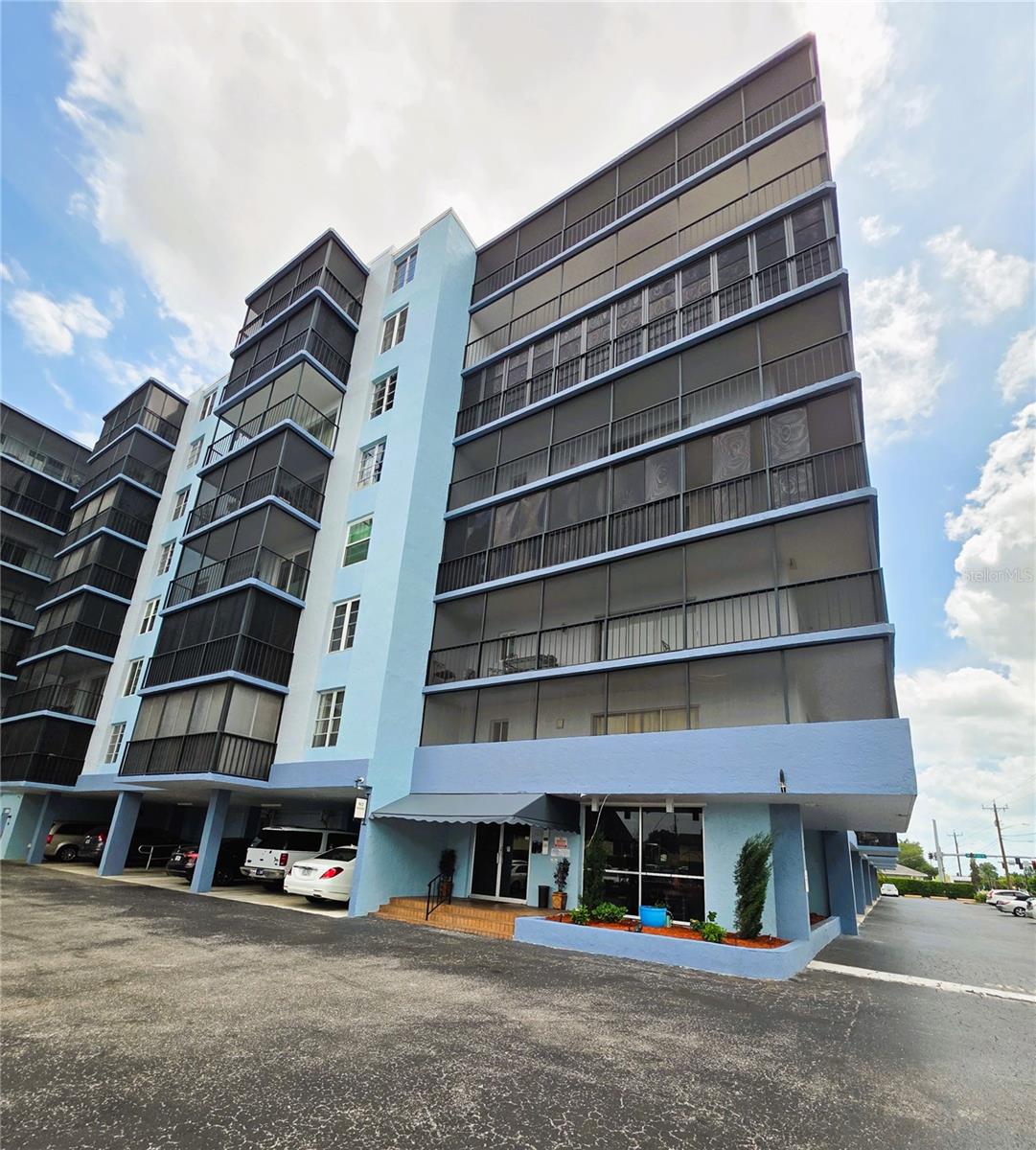 2901 26th St W #601, Bradenton, FL 34205