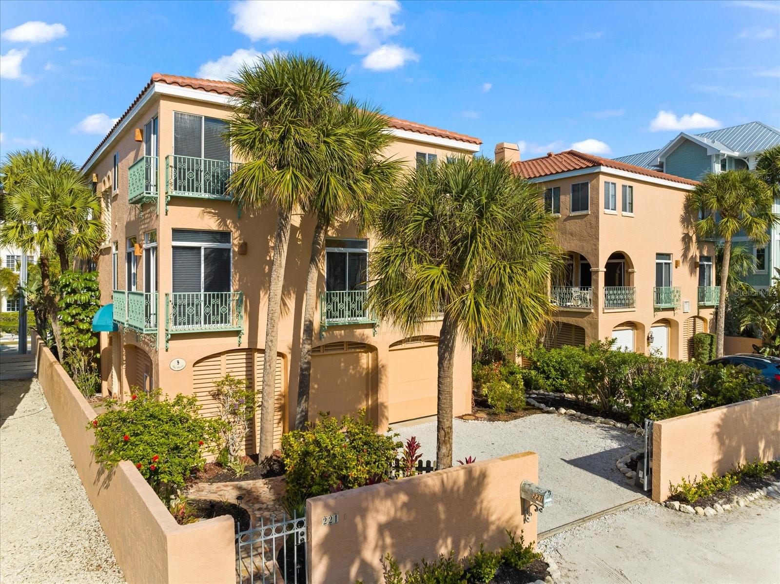 221 Tenacity Ln, Sarasota, FL 34242