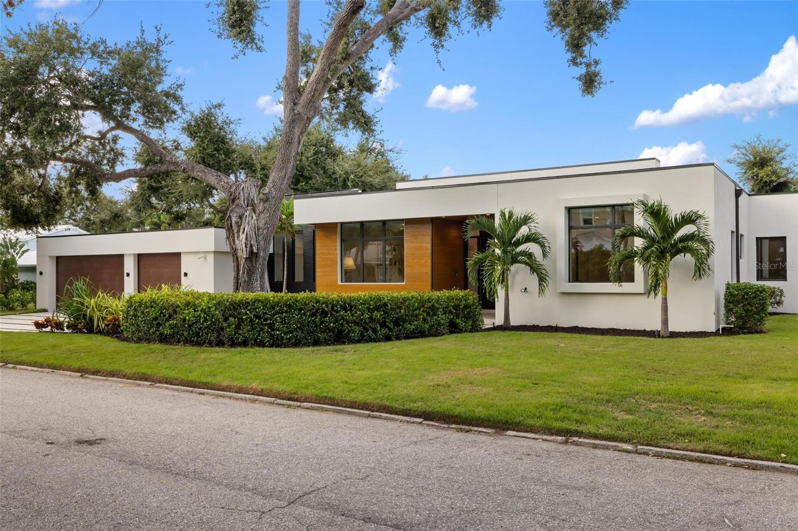 1873 Rose St, Sarasota, FL 34239