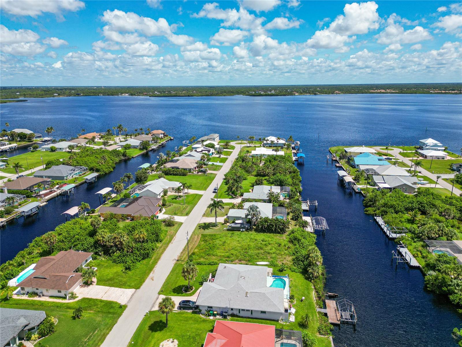 2410 Risken Ter, Port Charlotte, FL 33981