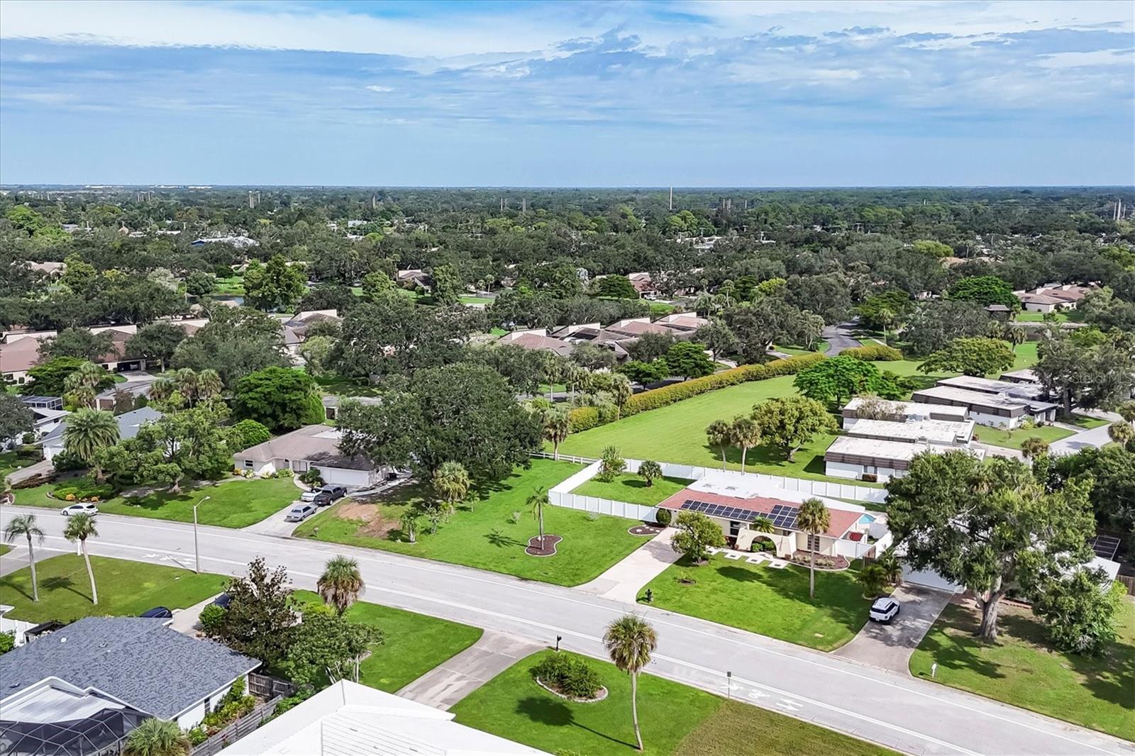 3821 Calliandra Dr, Sarasota, FL 34232