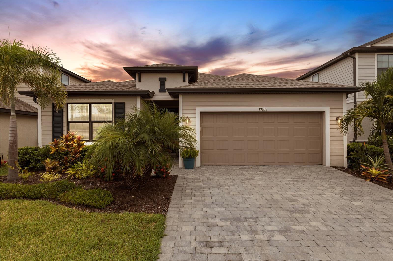 19699 Tortuga Cay Dr, Venice, FL 34293