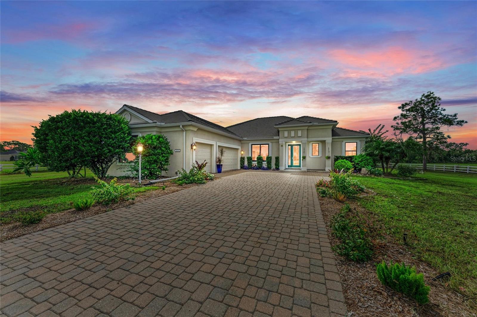 16976 Painted Post Ln, Sarasota, FL 34240