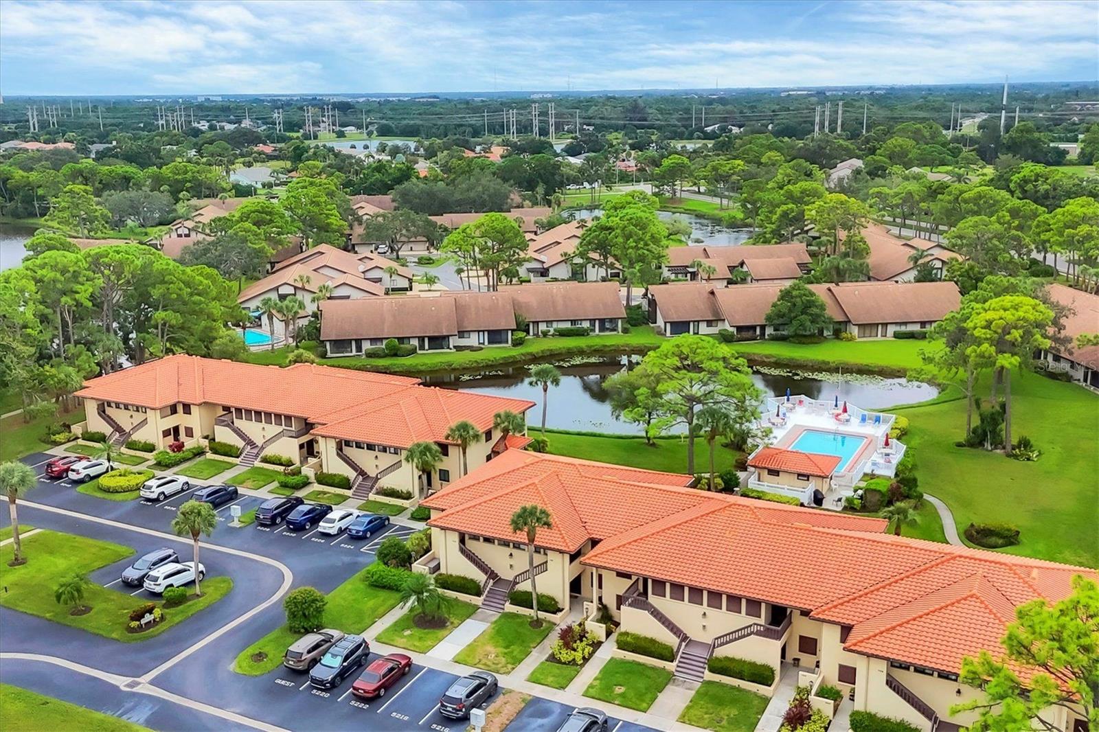 5216 Lake Village Dr #71, Sarasota, FL 34235