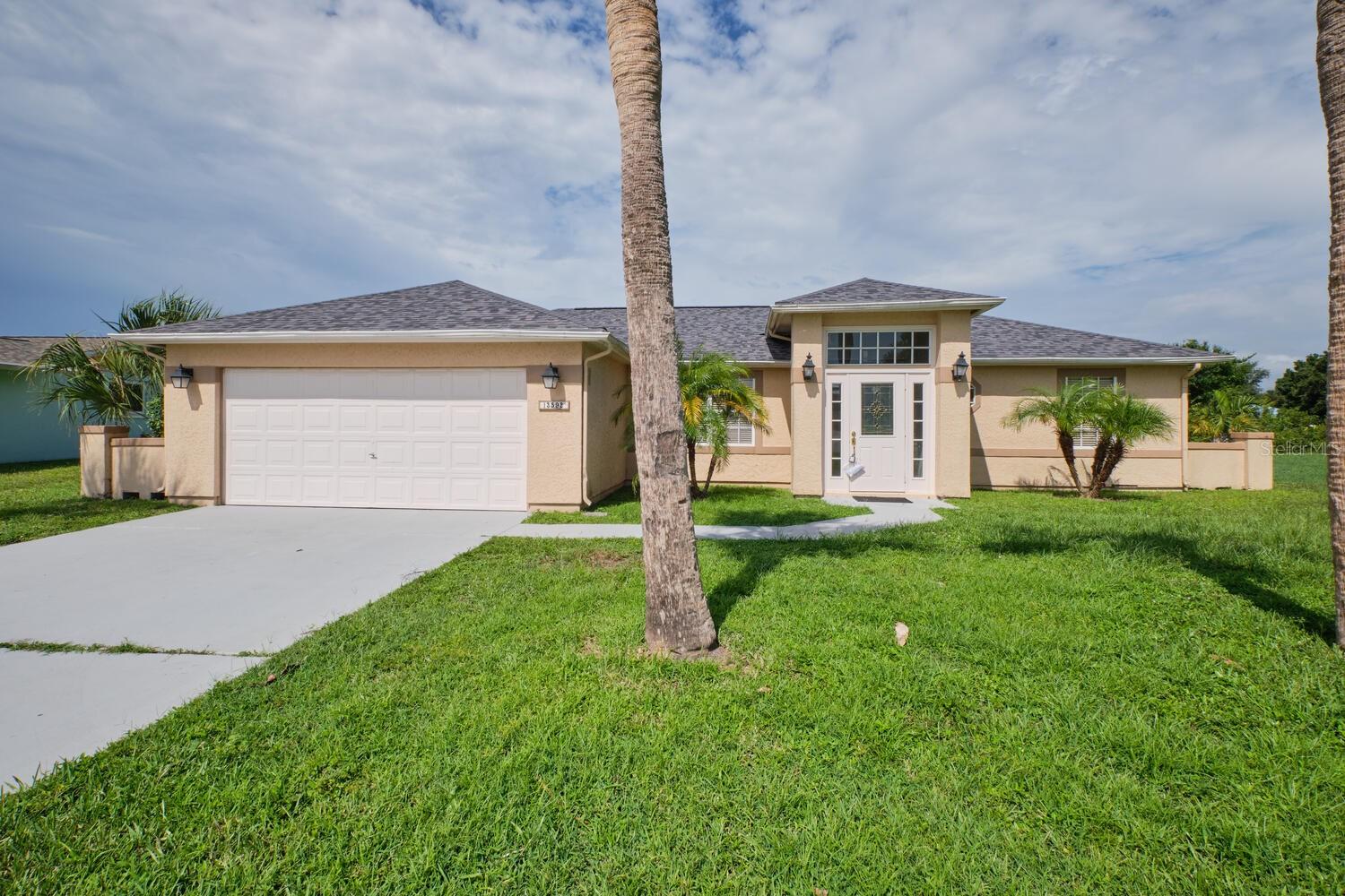 13592 Clara Ln, Port Charlotte, FL 33981