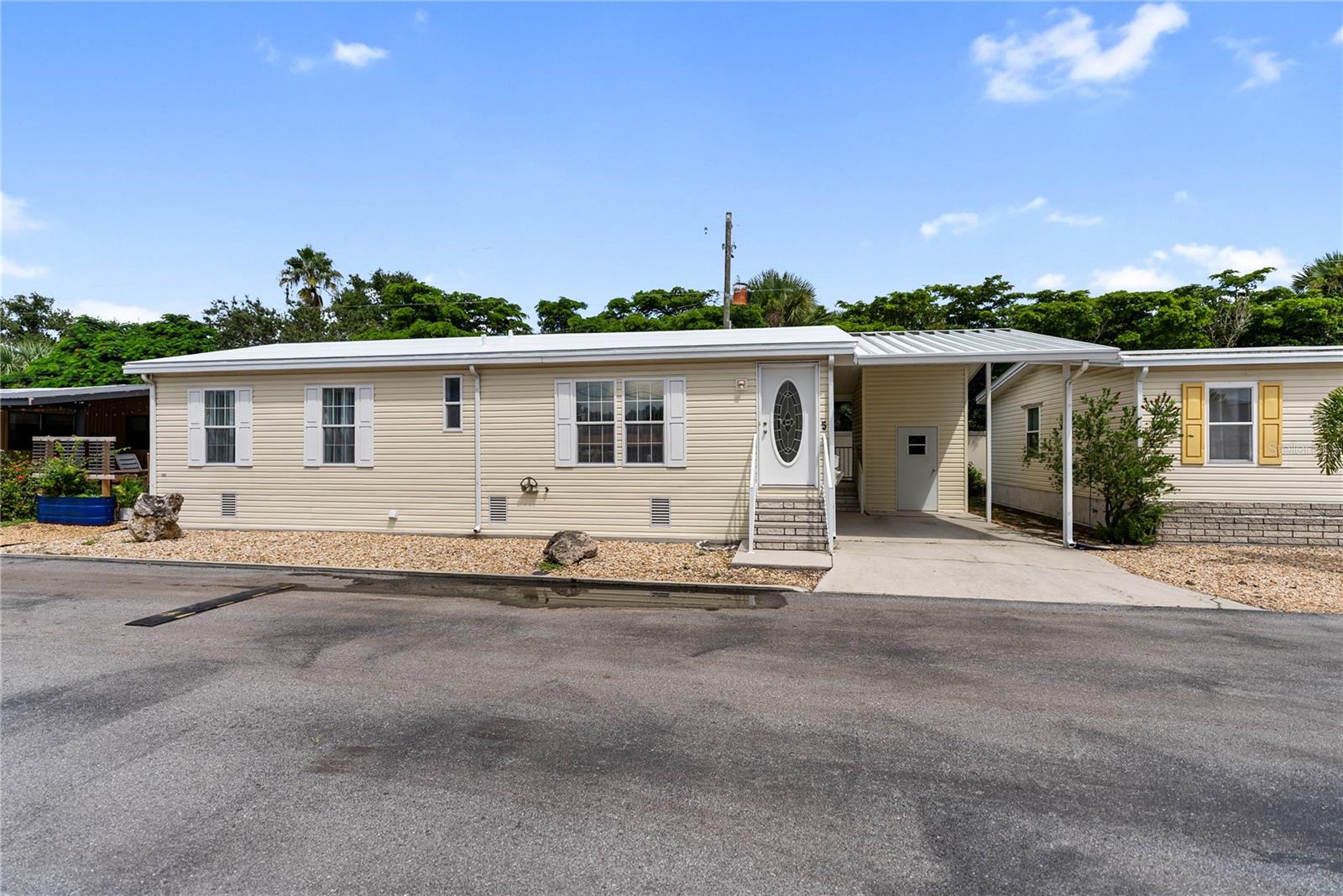 5 Southwinds Dr, Sarasota, FL 34231