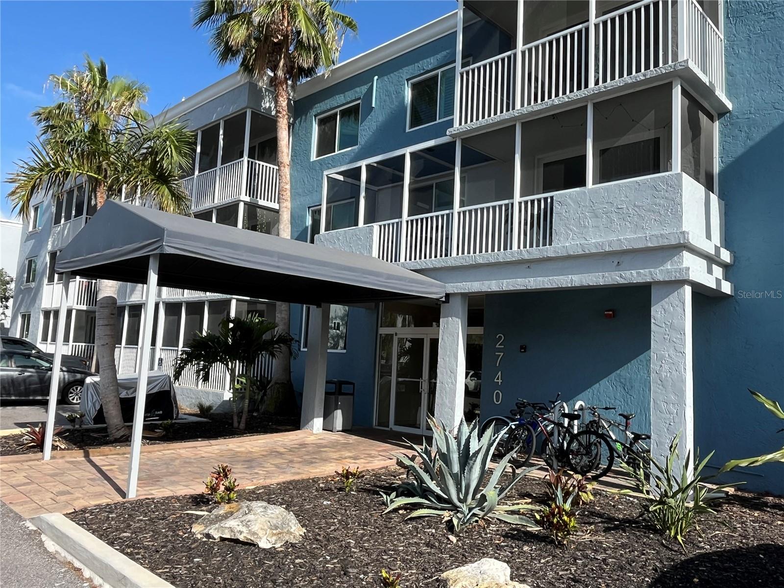 2740 Coconut Bay Ln #333 (3c), Sarasota, FL 34237