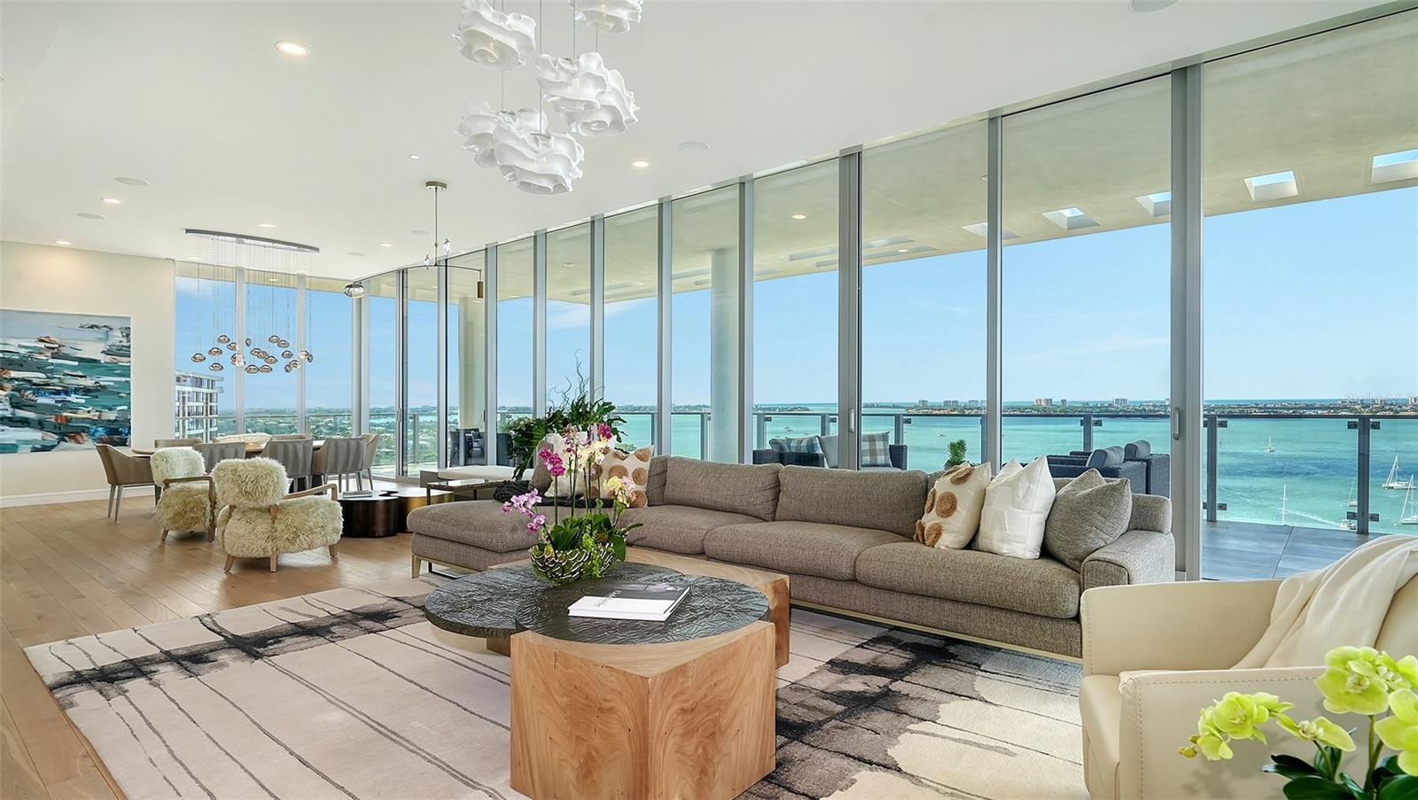 605 S Gulfstream Ave #12, Sarasota, FL 34236