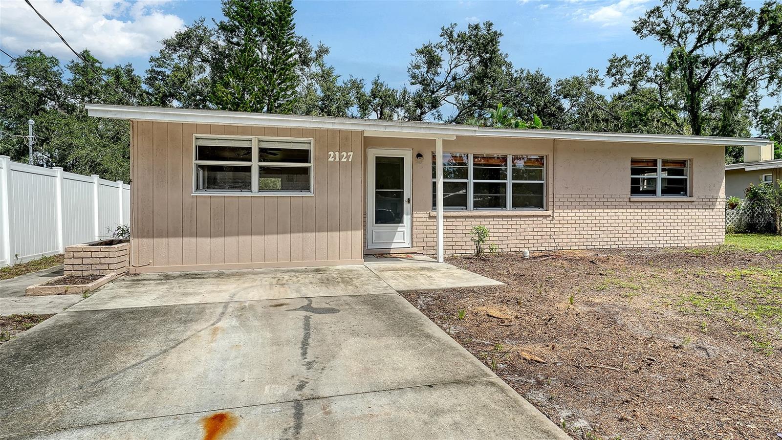 2127 Vinson Ave, Sarasota, FL 34232