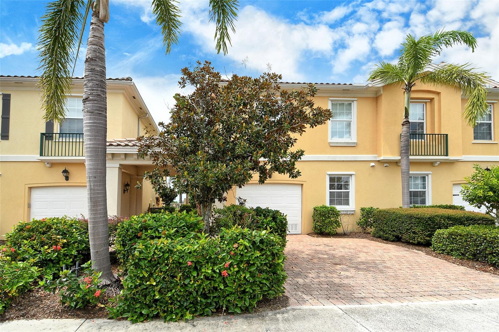 1400 Burgos Dr, Sarasota, FL 34238