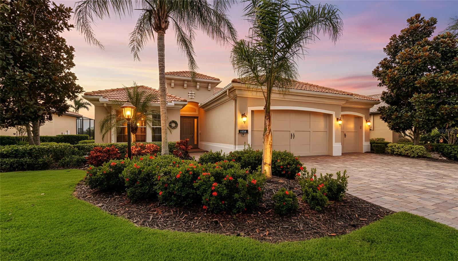 14718 Secret Harbor Pl, Lakewood Ranch, FL 34202