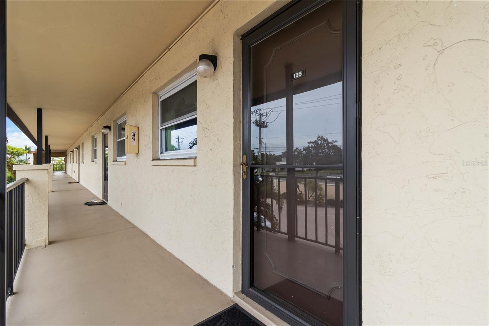 2300 Stickney Point Rd #125, Sarasota, FL 34231