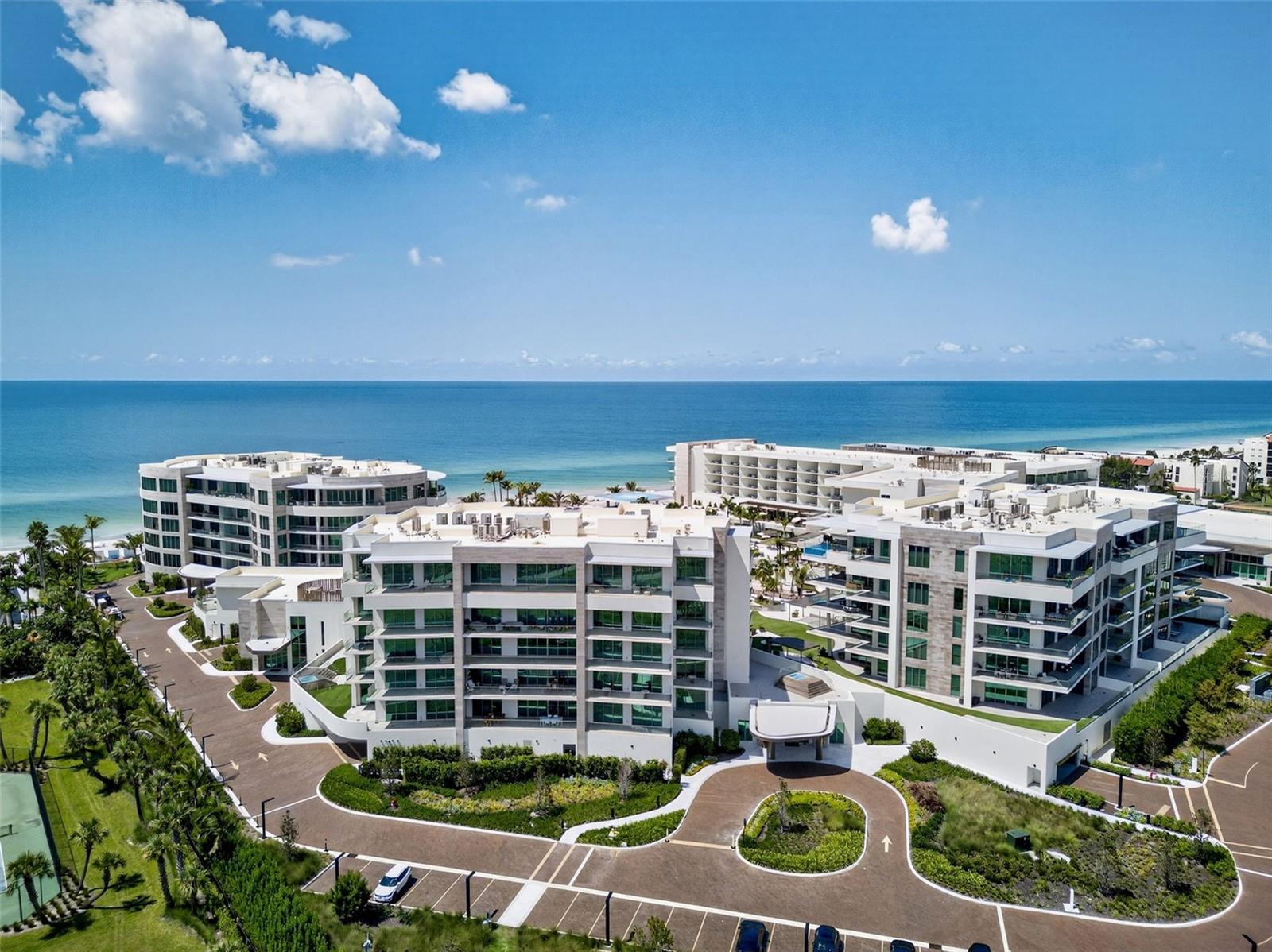 1591 Gulf Of Mexico Dr #216, Longboat Key, FL 34228