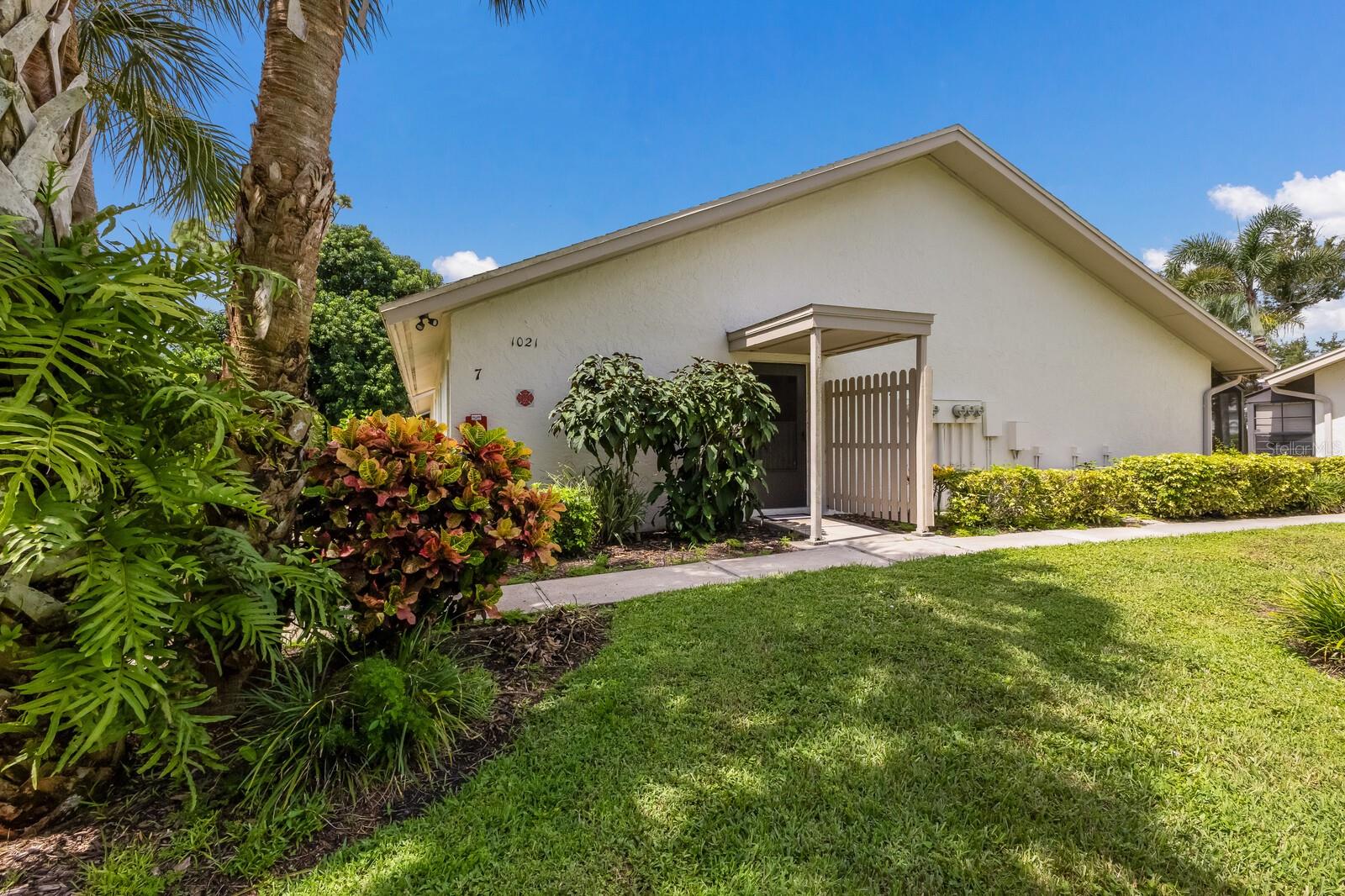 1021 Capri Isles Blvd #7, Venice, FL 34292