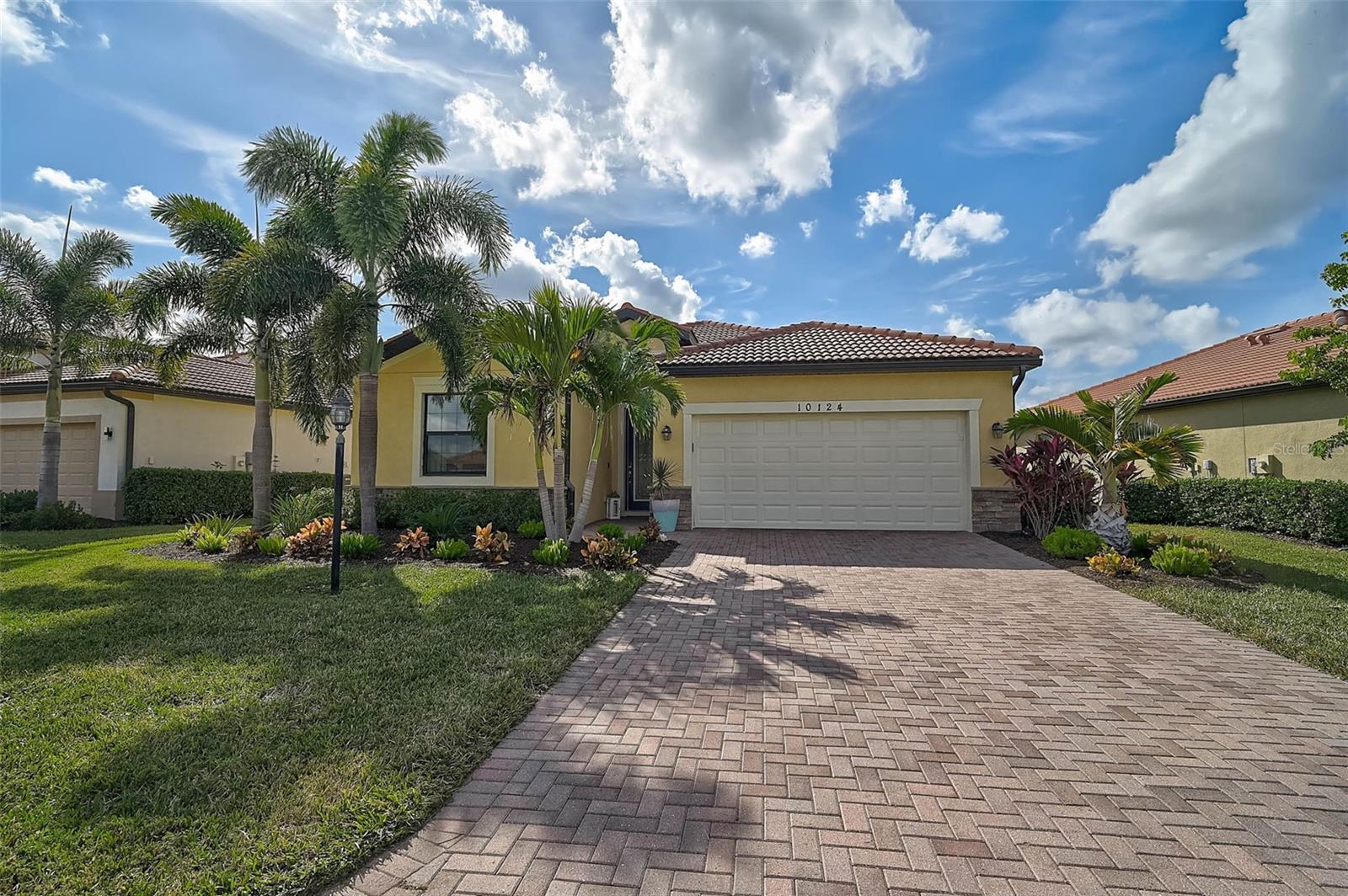10124 Marbella Dr, Bradenton, FL 34211