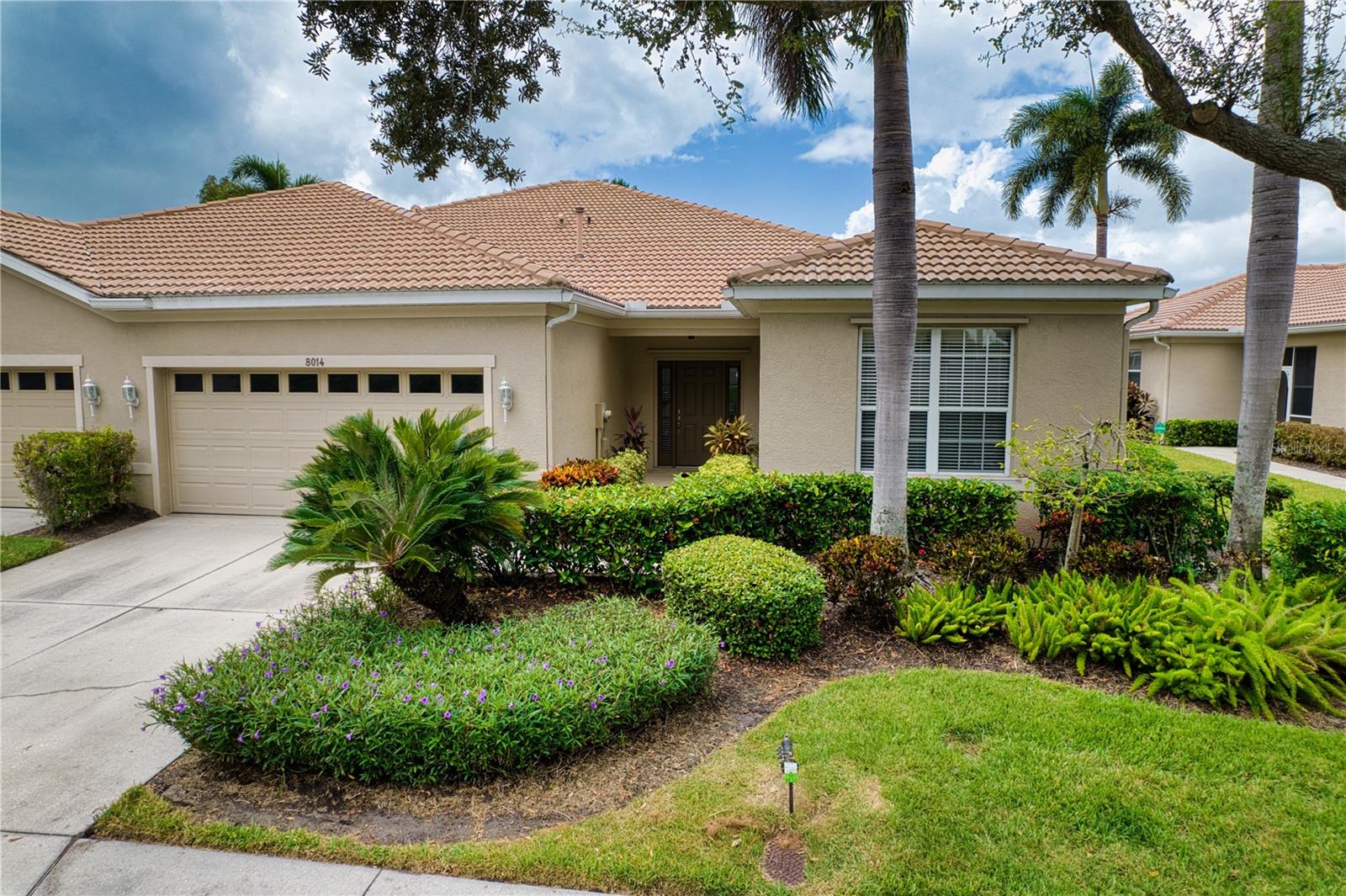 8014 Victoria Falls Cir, Sarasota, FL 34243