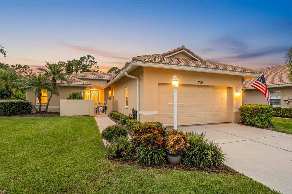 235 Auburn Woods Cir, Venice, FL 34292