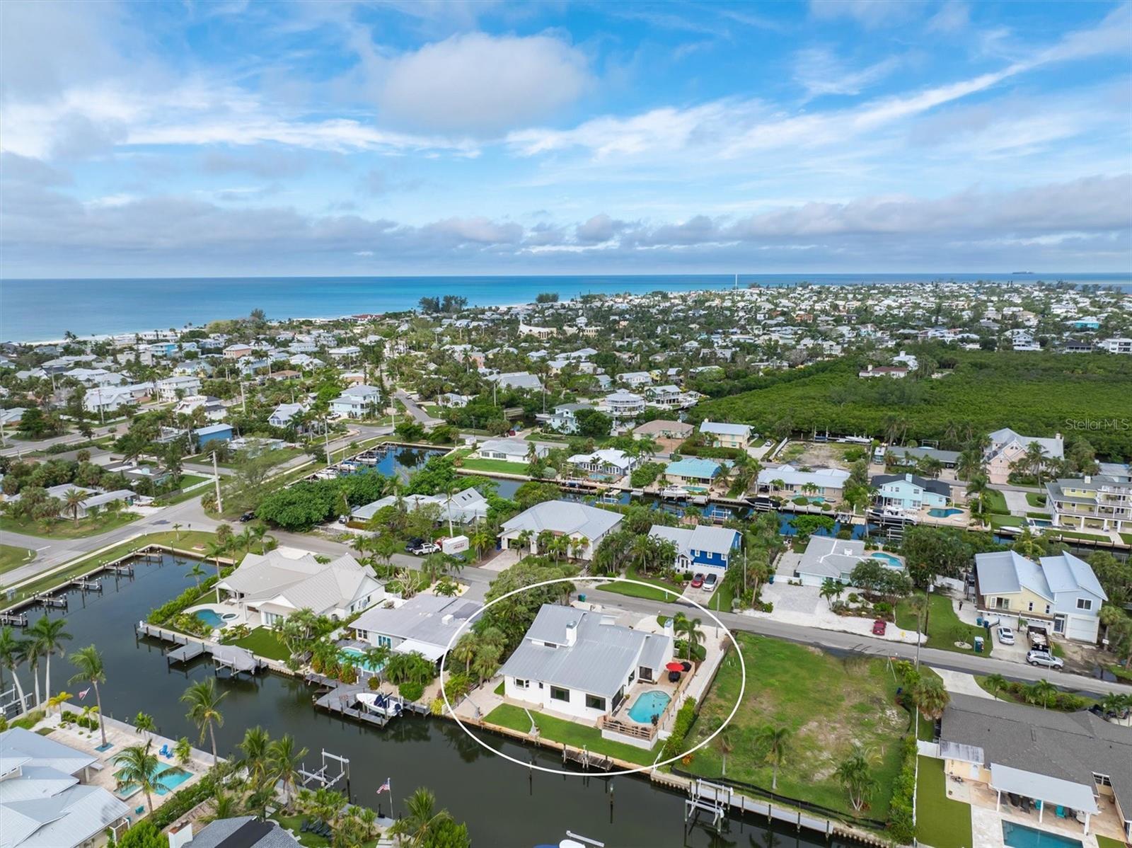 505 75th St, Holmes Beach, FL 34217