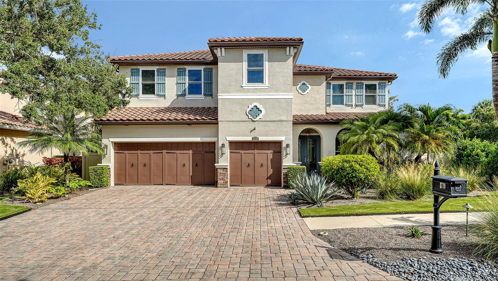1719 Kenilworth St, Sarasota, FL 34231