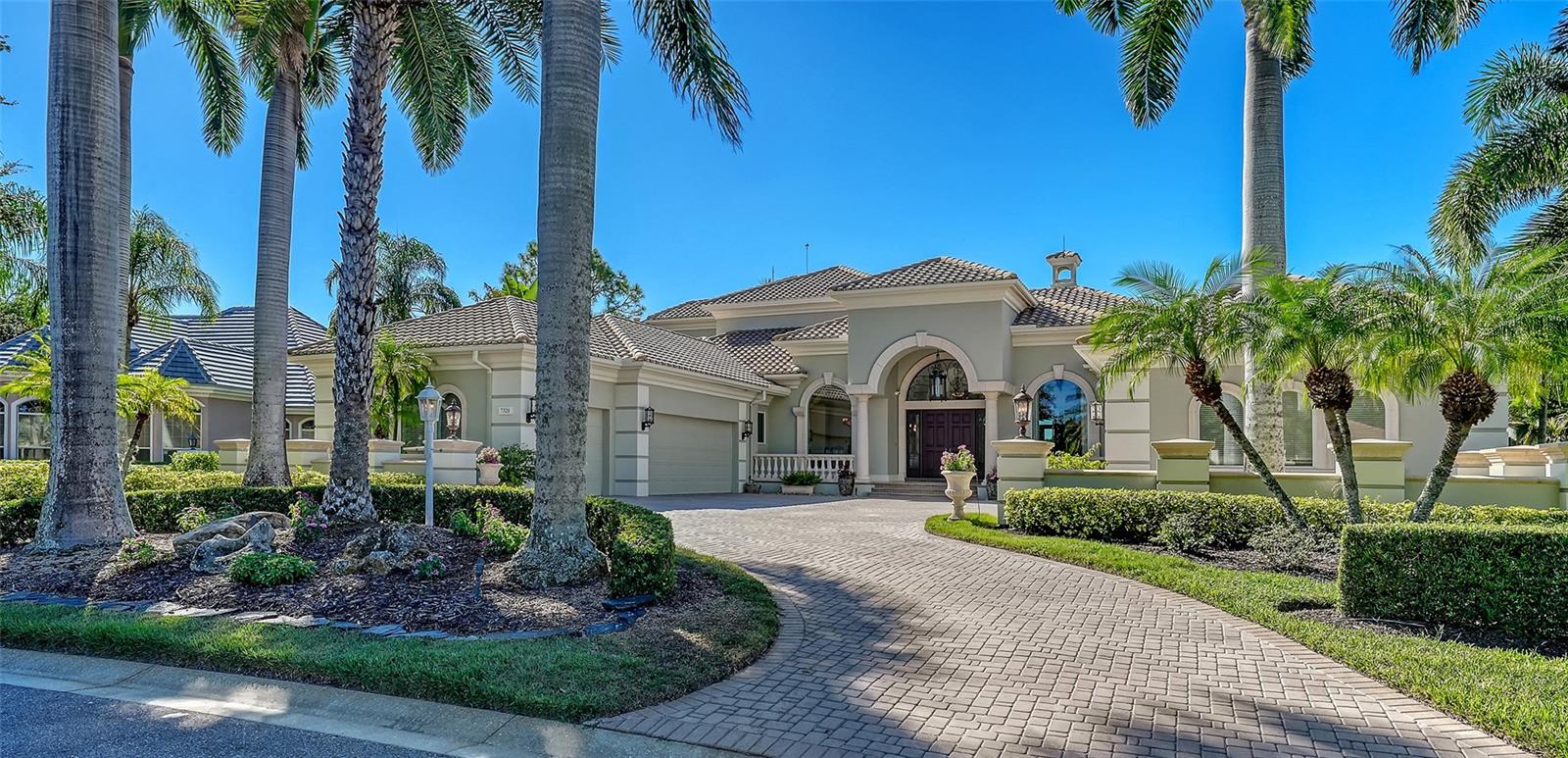 7320 Barclay Ct, University Park, FL 34201