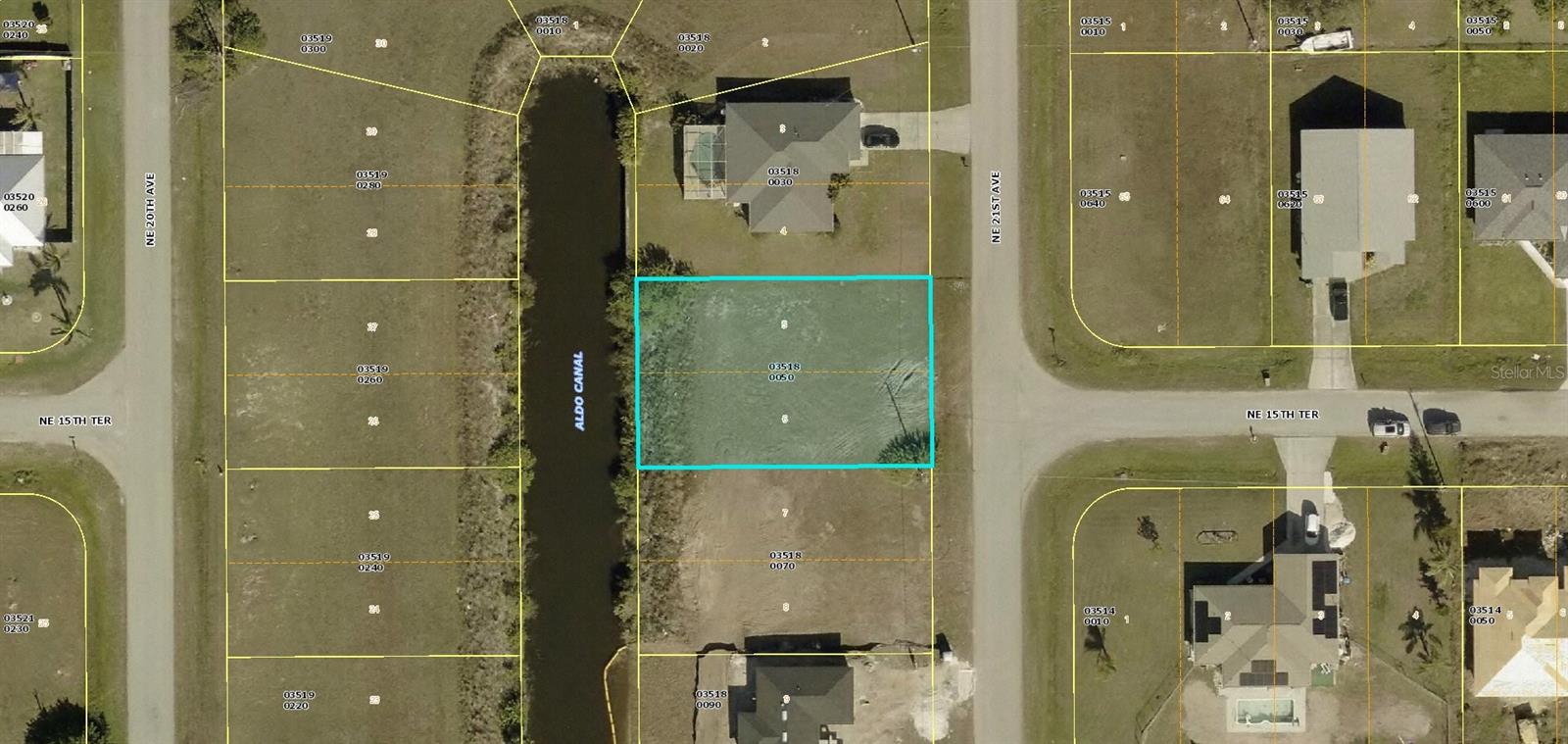 1514 Ne 21st Ave, Cape Coral, FL 33909