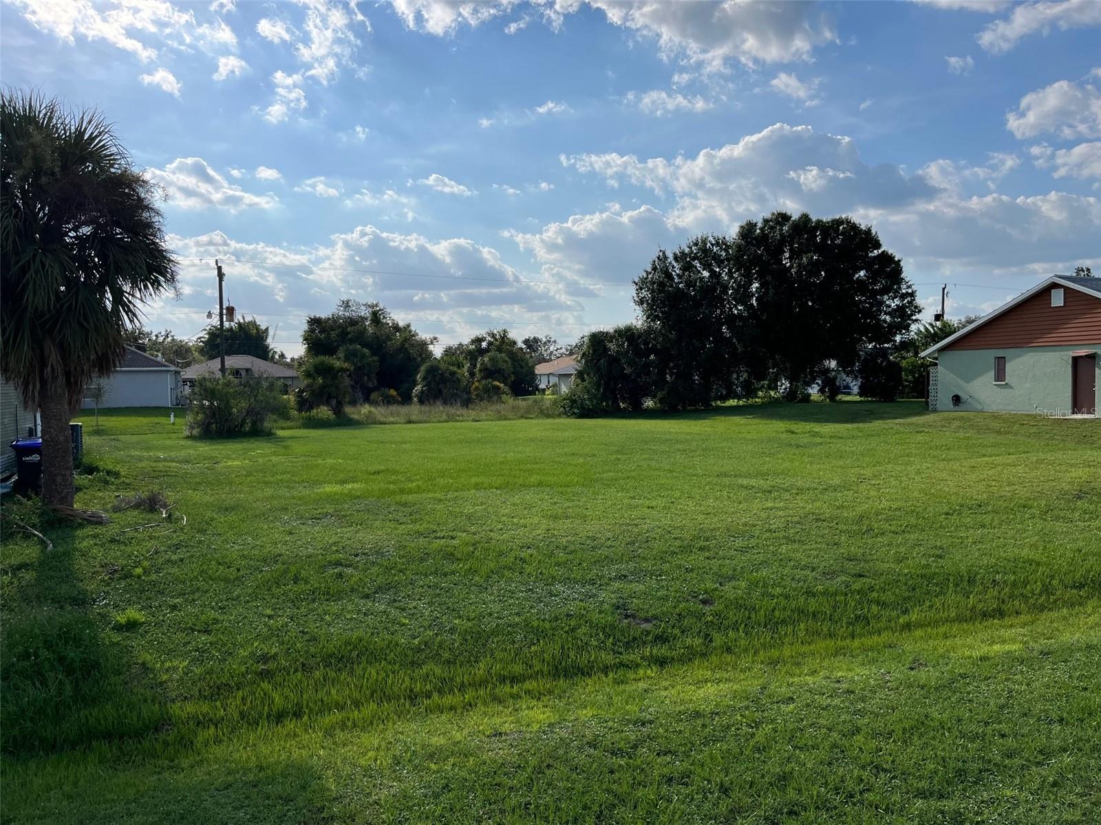 2361 S Biscayne Dr, North Port, FL 34287
