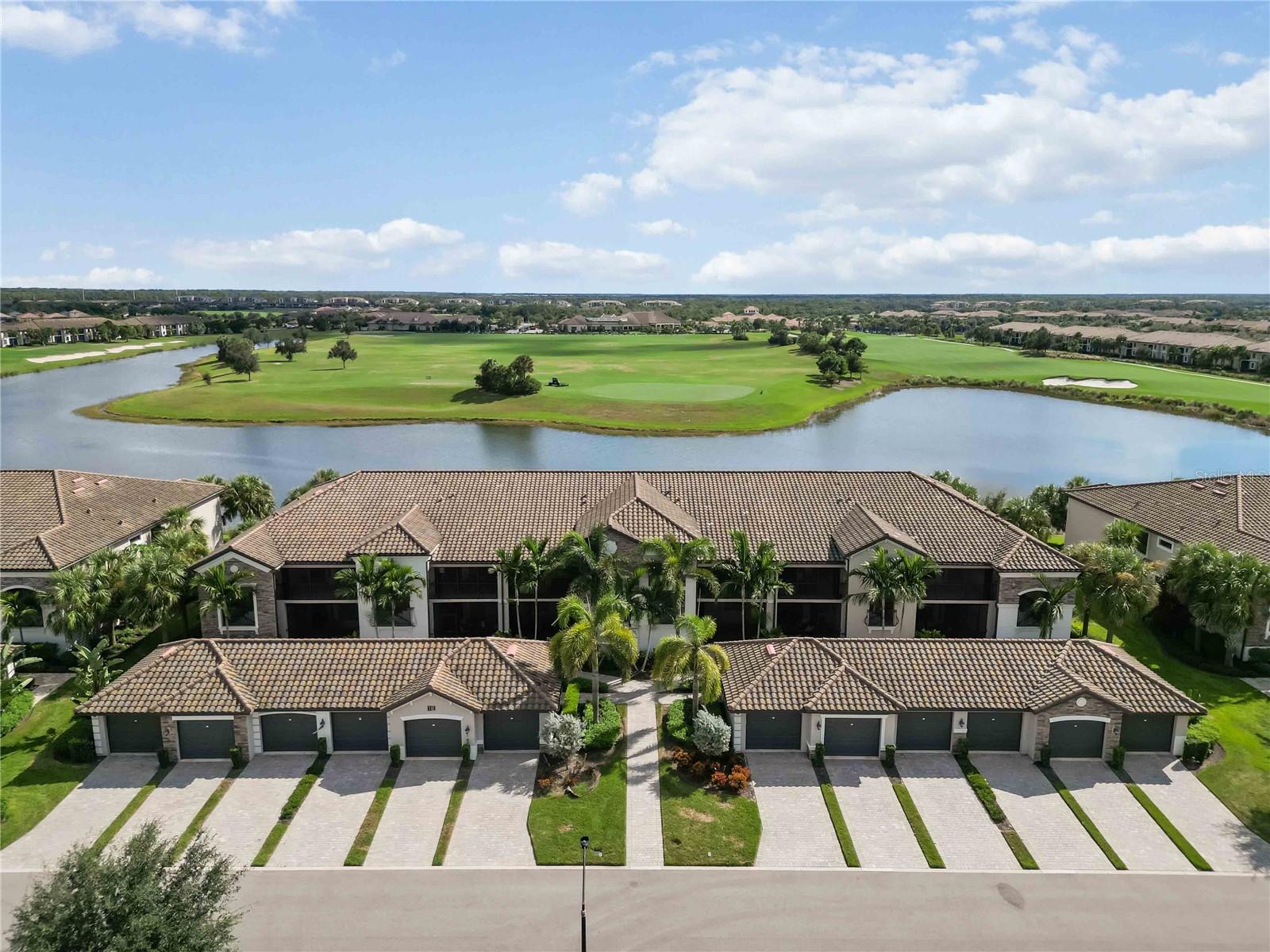 5614 Palmer Cir #104, Bradenton, FL 34211