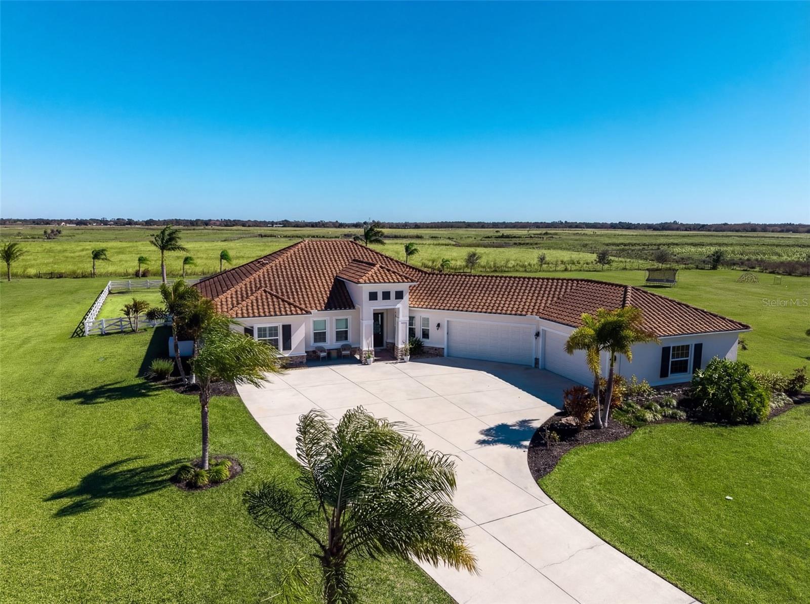 3487 Recurve Cir, Sarasota, FL 34240