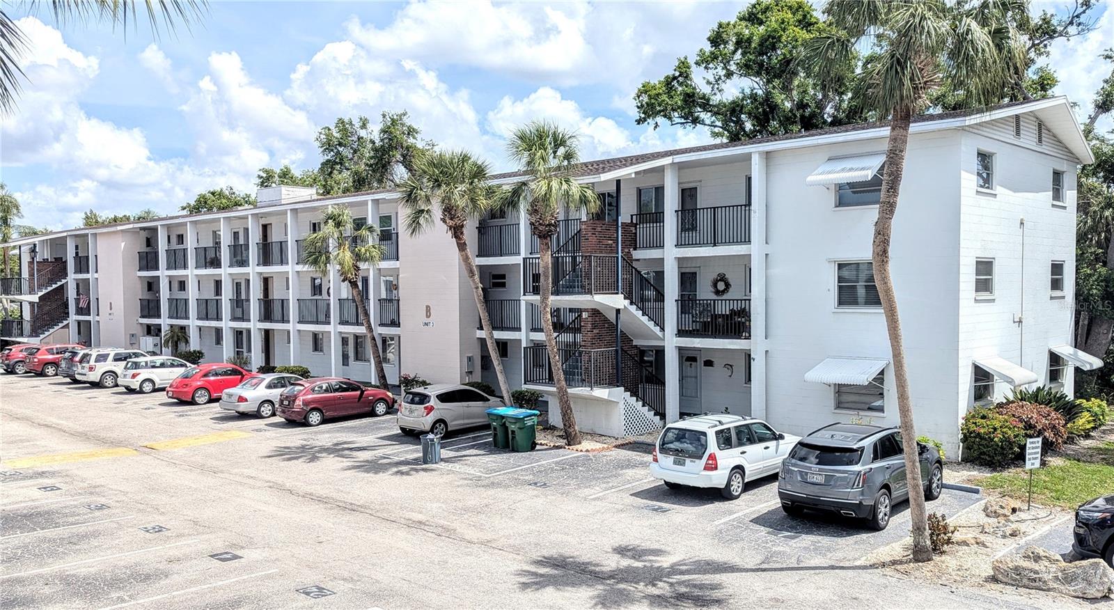 5855 Palm Ln #B21, Bradenton, FL 34207
