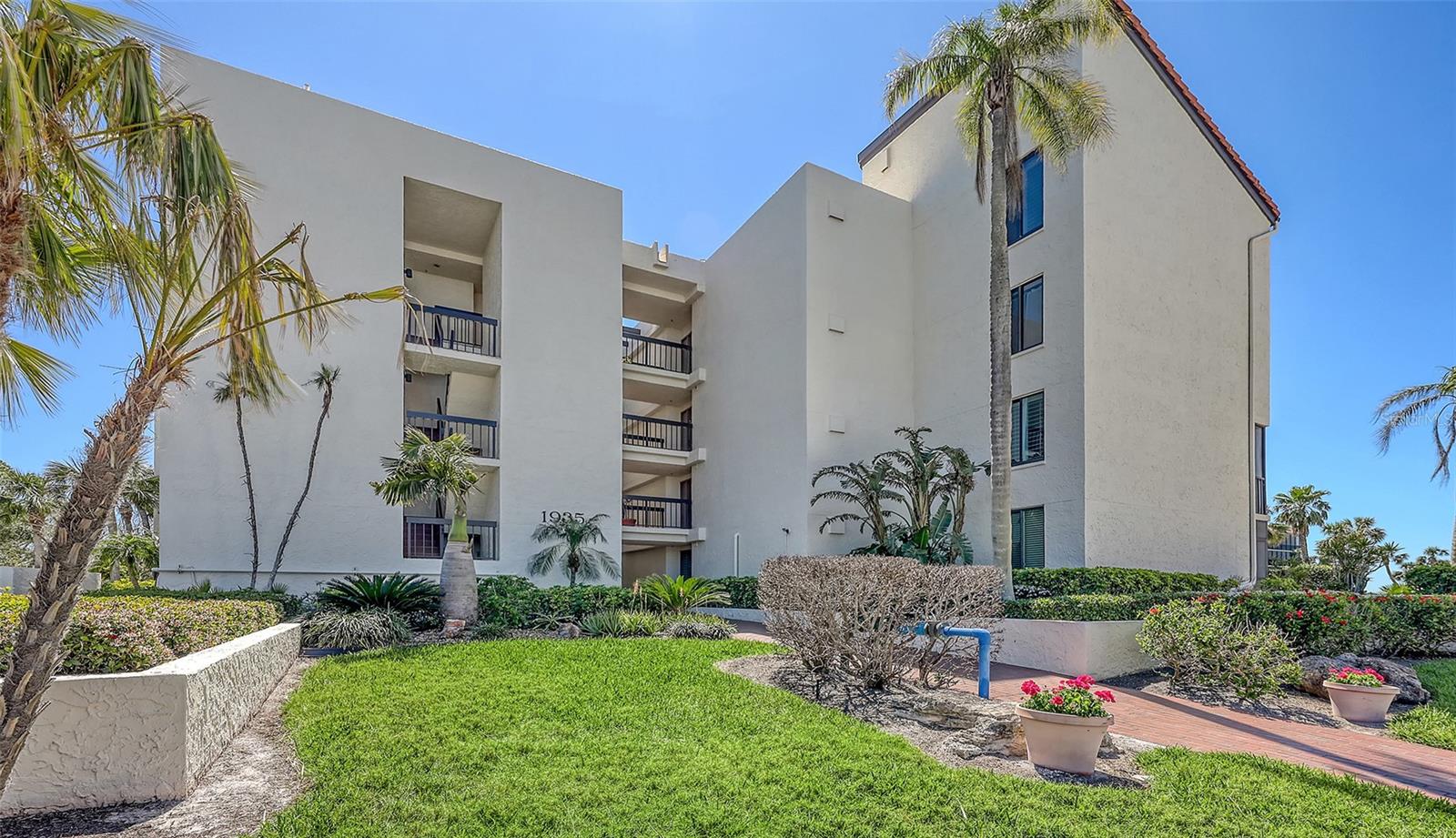 1935 Gulf Of Mexico Dr #G7-402, Longboat Key, FL 34228