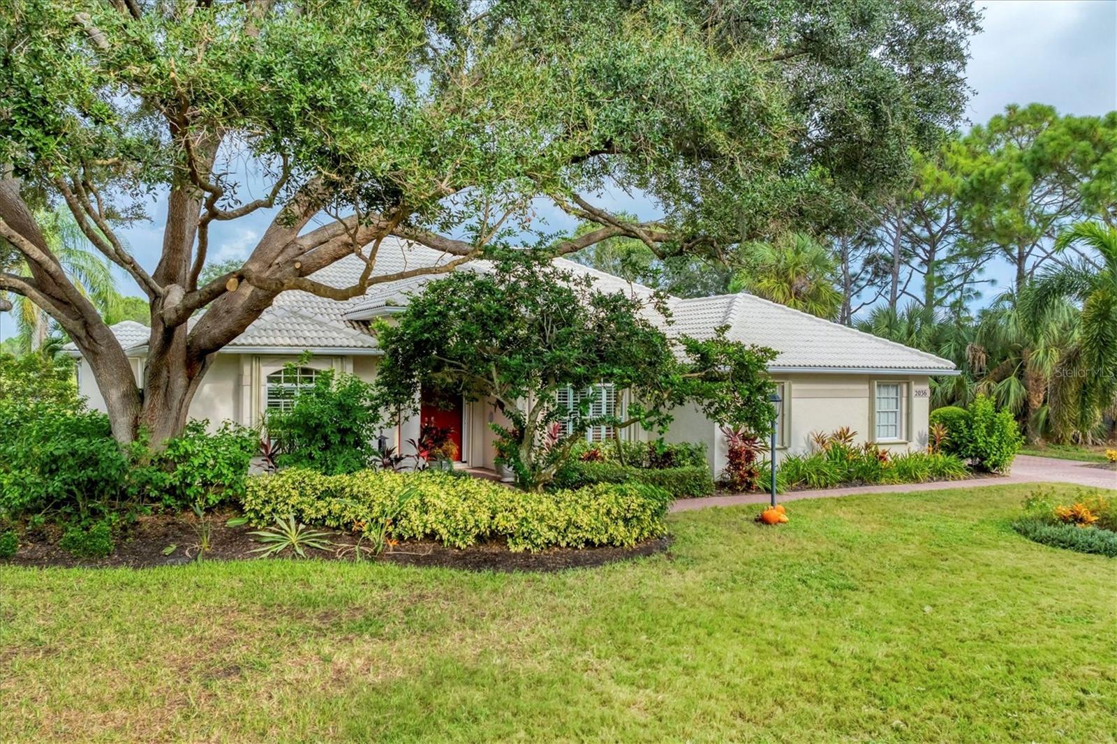 2036 Timucua Trl, Nokomis, FL 34275