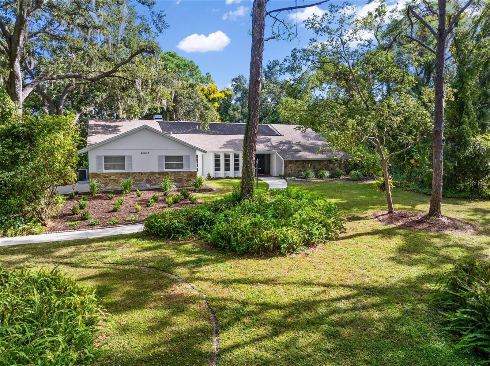 4338 Lost Forest Ln, Sarasota, FL 34235