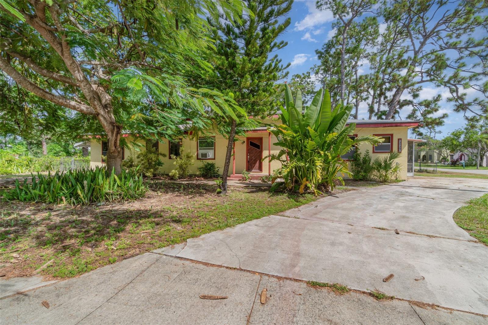 2729 Broadway, Fort Myers, FL 33901