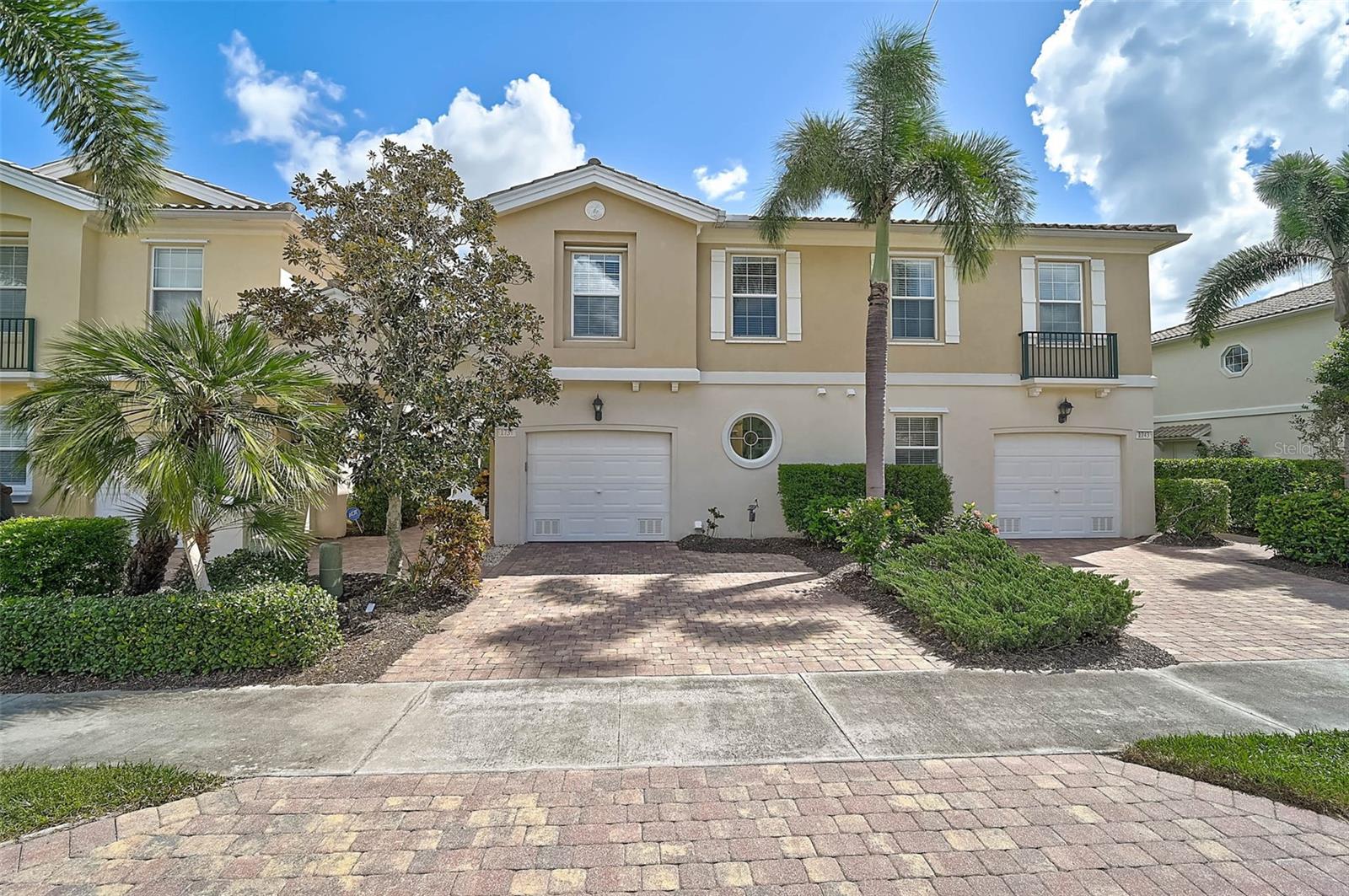 1737 Burgos Dr, Sarasota, FL 34238