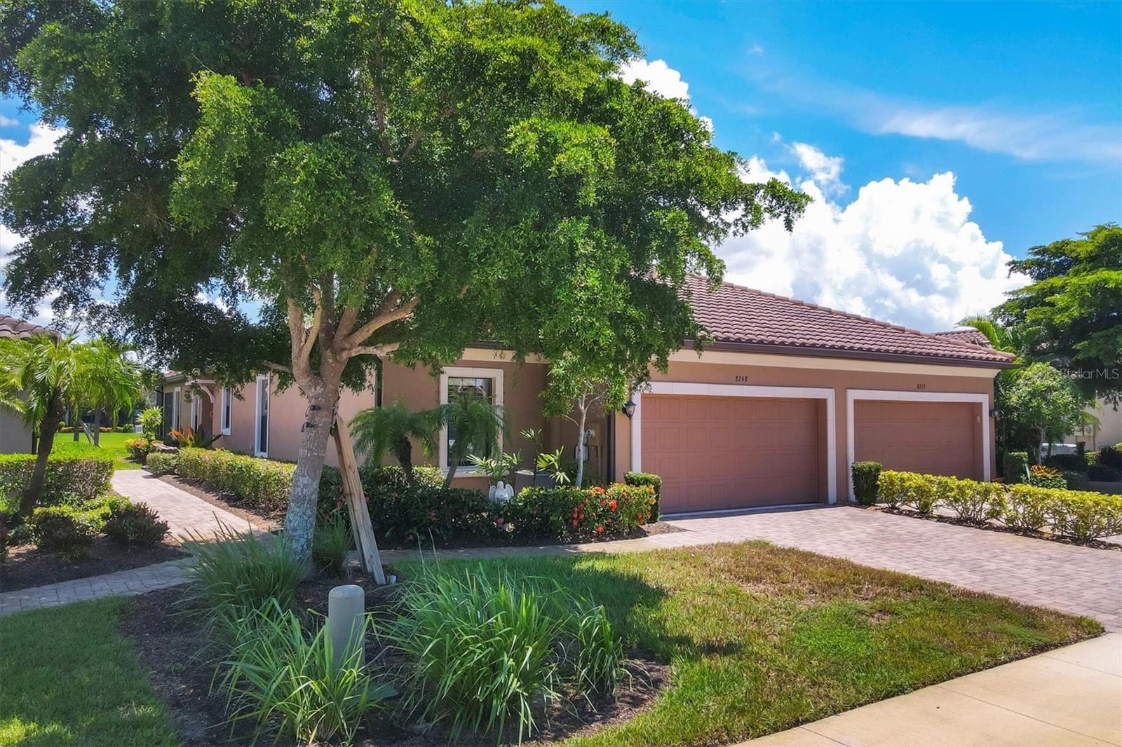 8248 Varenna Dr, Sarasota, FL 34231