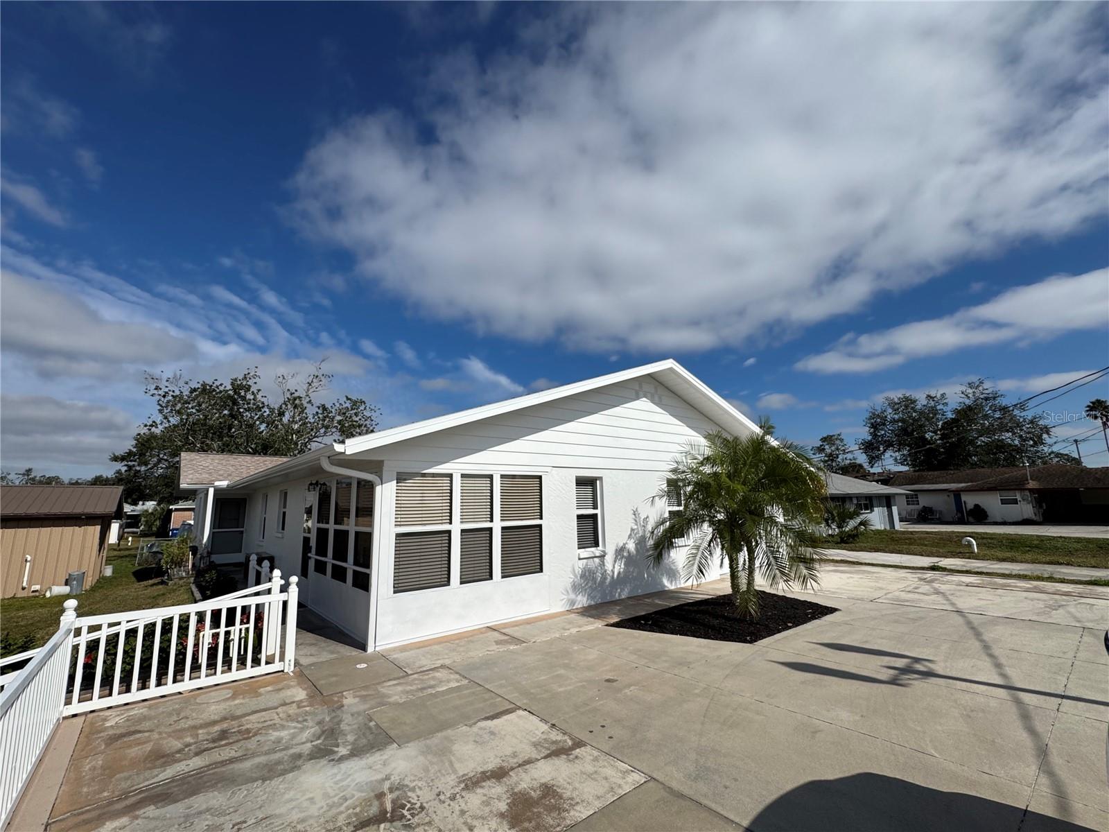 3517 Bahia Vista St, Sarasota, FL 34239