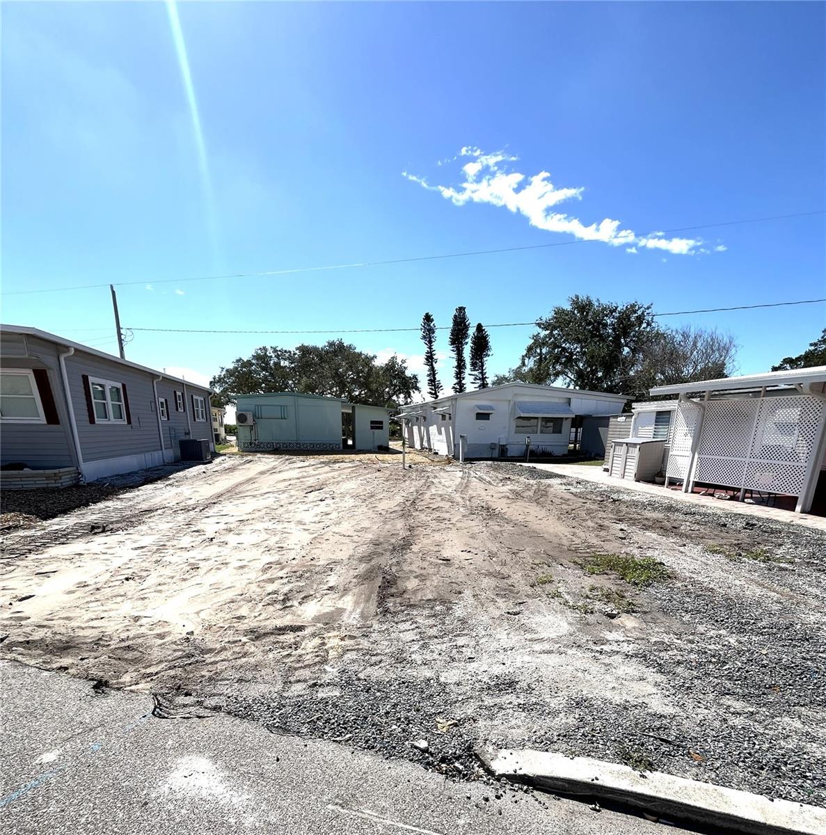 6920 W Bayou Ln, Bradenton, FL 34207