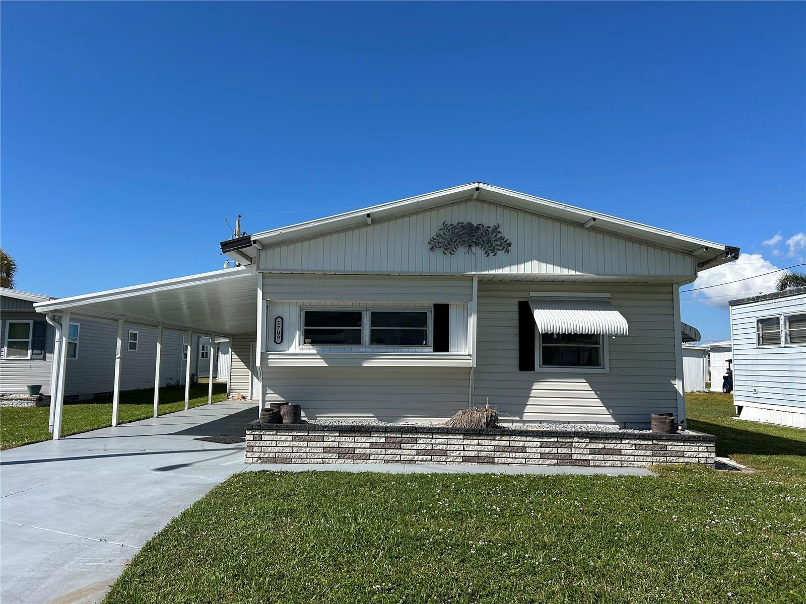 1709 Olympia Fields St, Sarasota, FL 34234