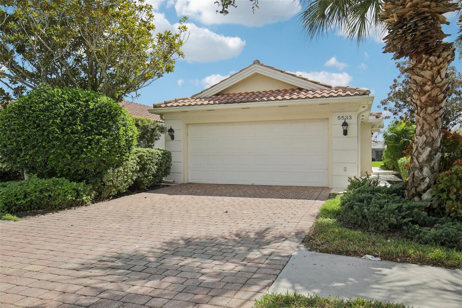 5533 Avellino Pl, Sarasota, FL 34238