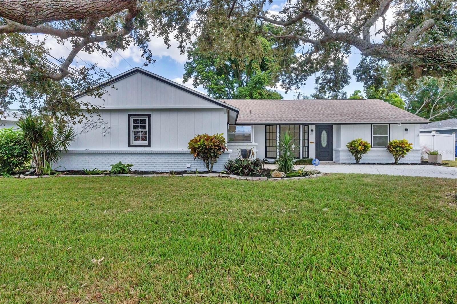 6711 S Lockwood Ridge Rd, Sarasota, FL 34231