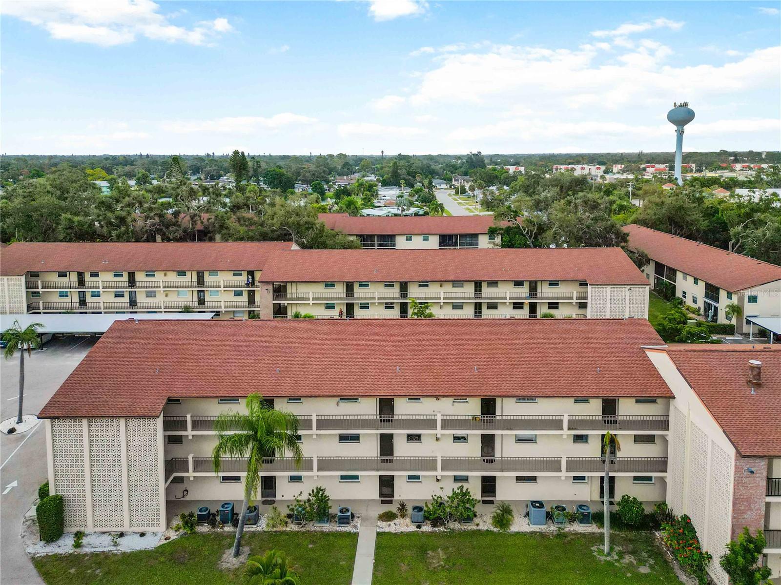 2220 Stickney Point Rd #524, Sarasota, FL 34231