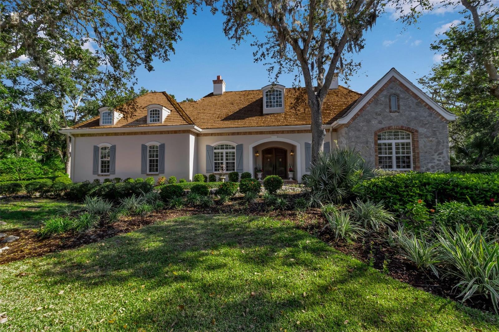 137 Osprey Point Dr, Osprey, FL 34229