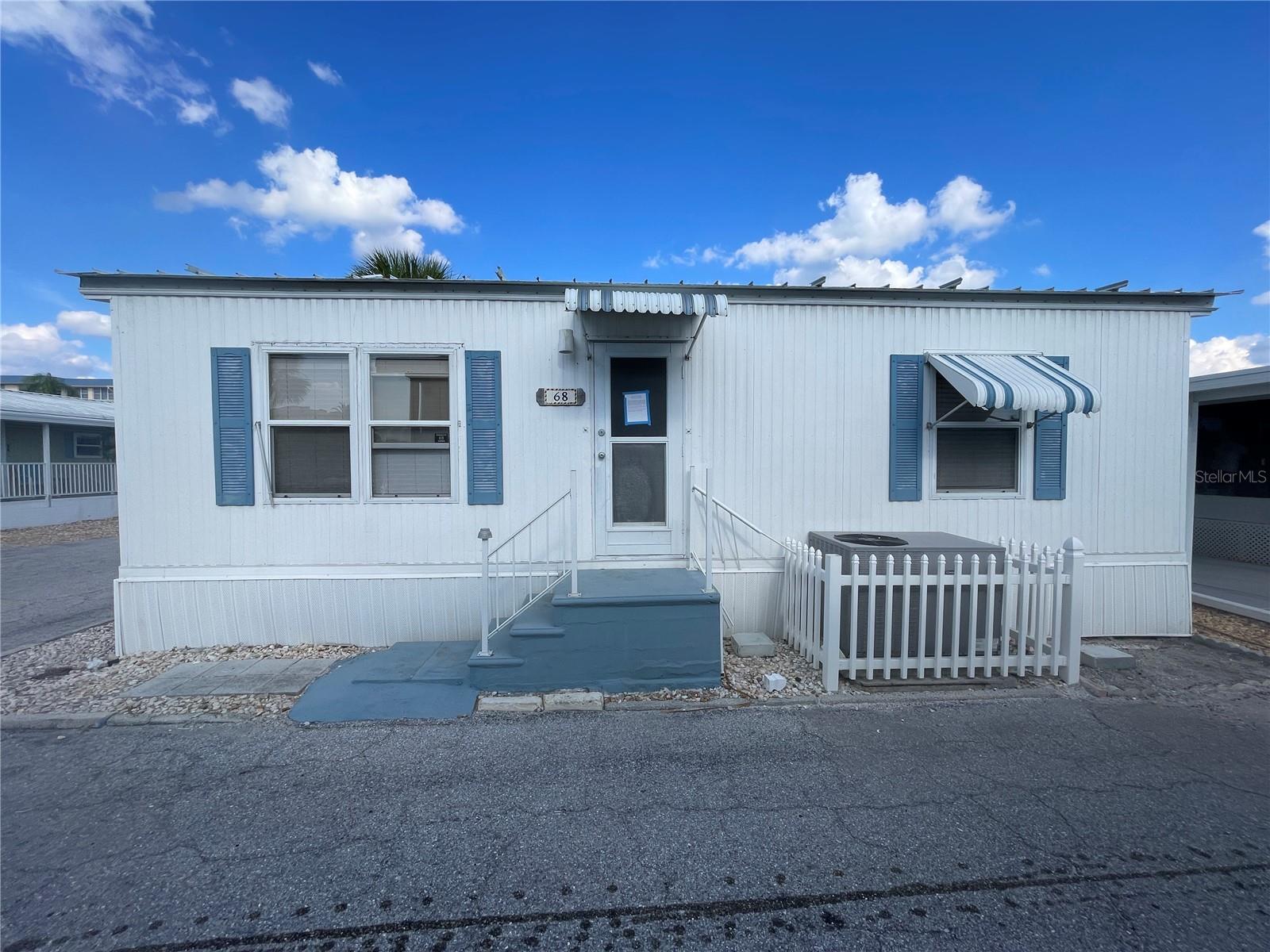 68 Twin Shores Blvd, Longboat Key, FL 34228