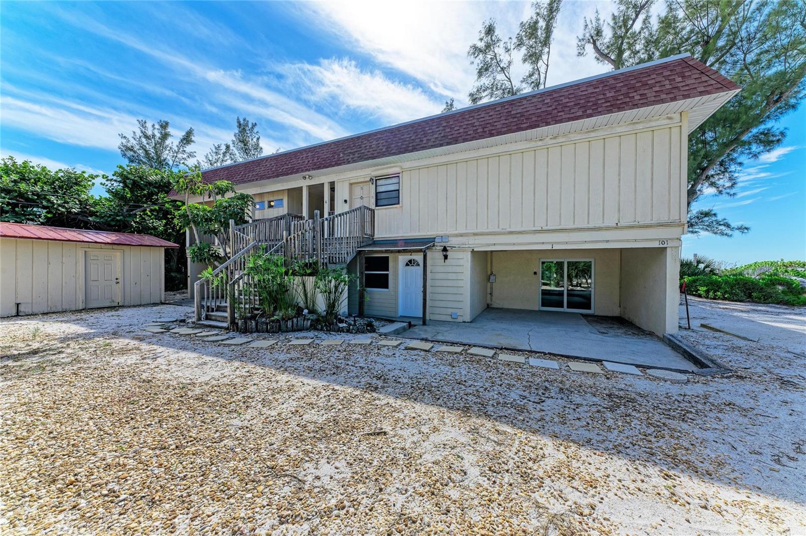 101 73rd St #2, Holmes Beach, FL 34217